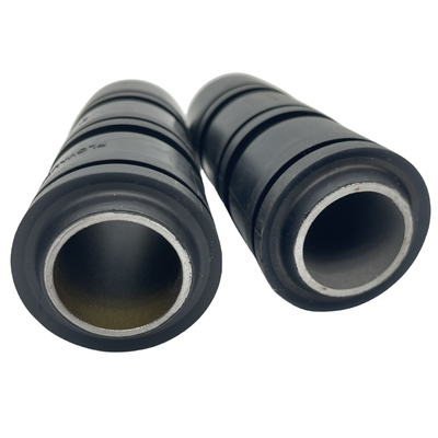 中程度の負荷 10000psi 2 3/8" 2 7/8" 3 1/2" アルミニウムまたは鉄コア ゴムオイルサタート 油井掘削用スワブカップ