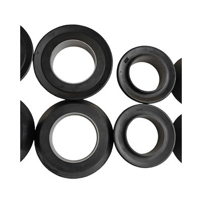 石油とガス用 4-1/2" 5-1/2" 7"V型のアルミコア柔軟な油田ゴムスワップカップ