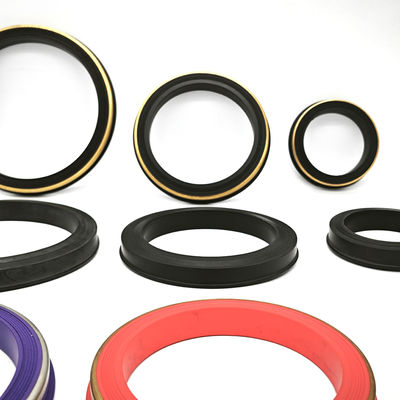 図602,1002,および1502の接続のためのハンマーユニオンシール